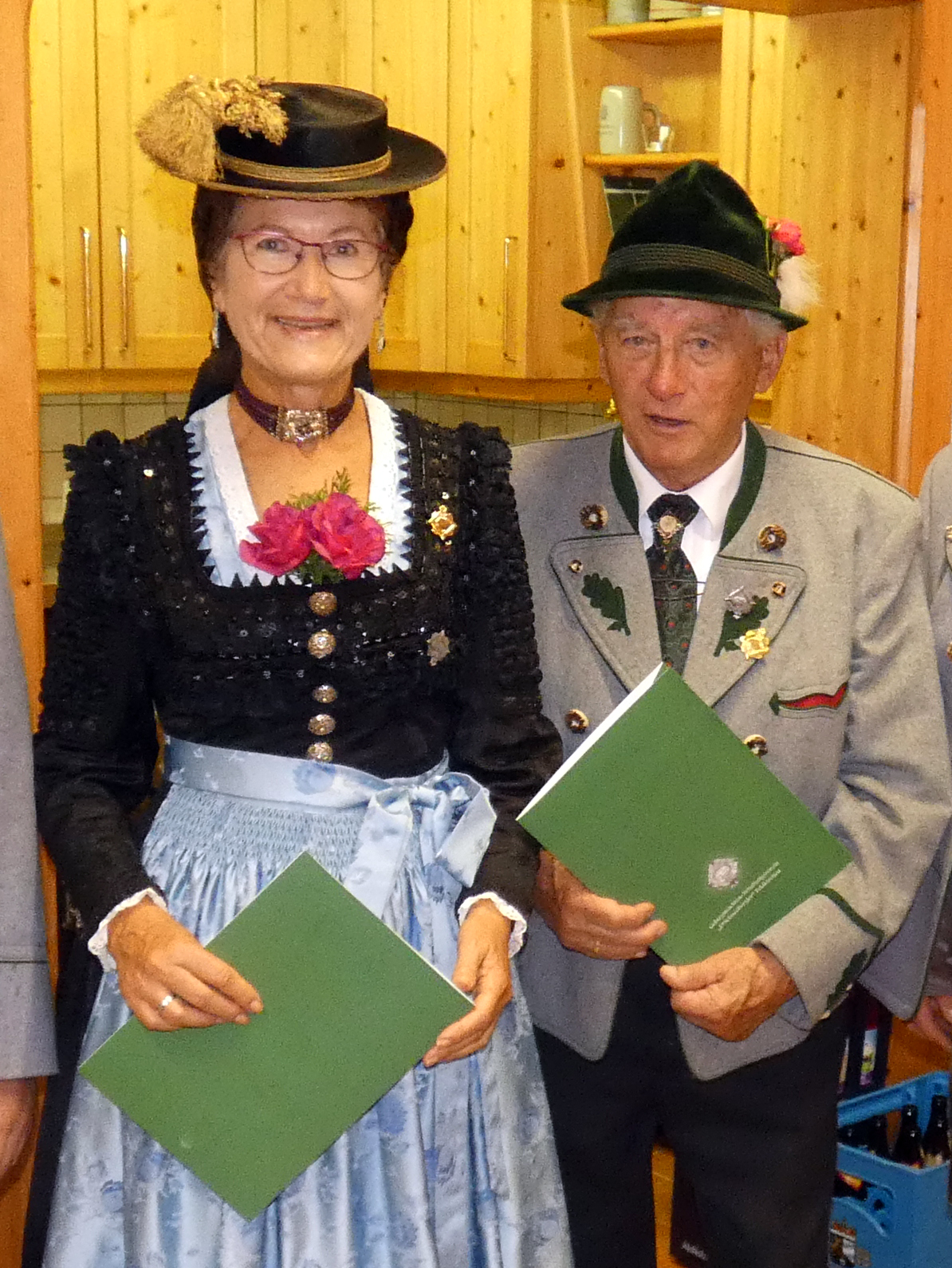 Sieglinde Flanderka Und Franz Sommerauer Sind 40 Jahre Beim Trachtenverein