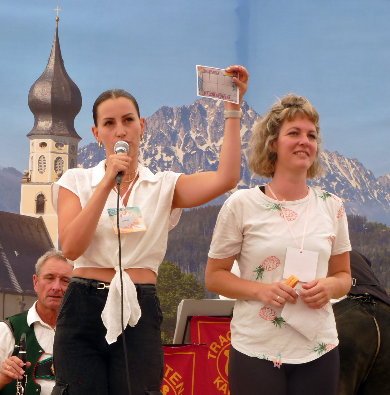 Hauptorganisatorinnen Kathi Galler Links Und Regina Winkler